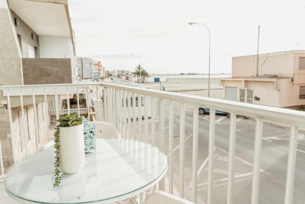 Apartamento Frente Al Mar, Familiar Y Acogedor. Santa Pola Exterior photo